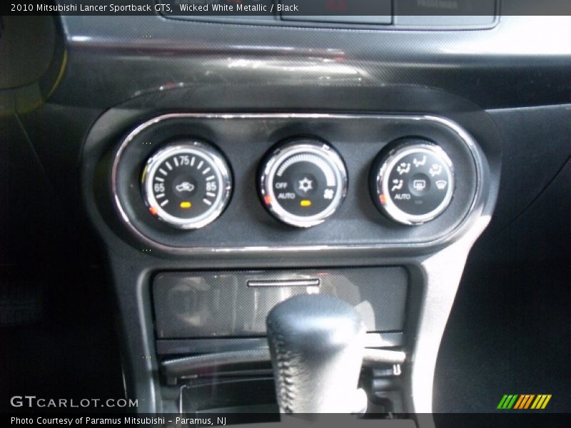 Controls of 2010 Lancer Sportback GTS