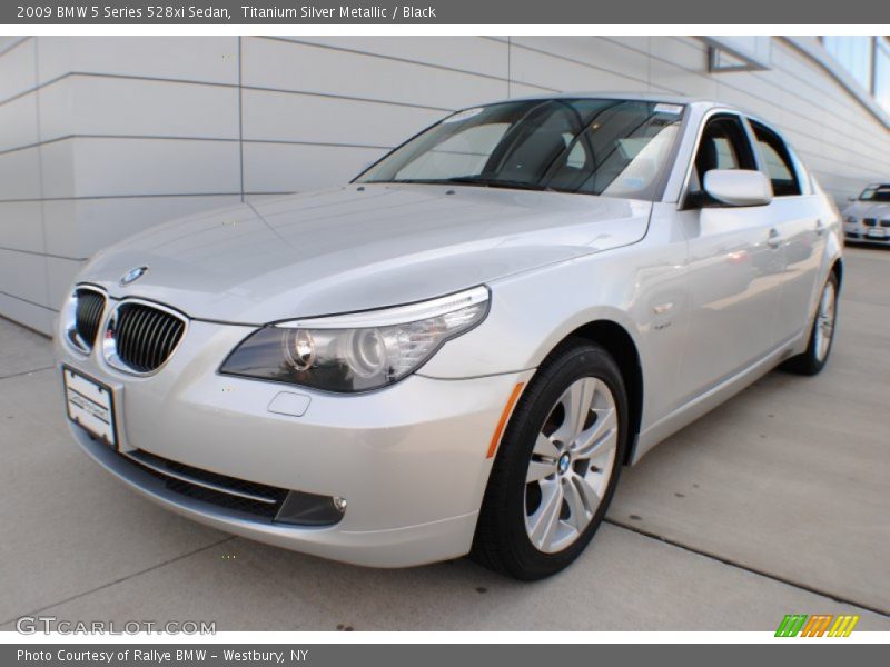 Titanium Silver Metallic / Black 2009 BMW 5 Series 528xi Sedan