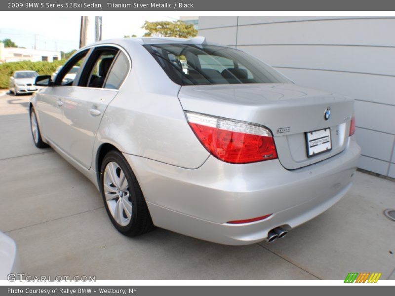 Titanium Silver Metallic / Black 2009 BMW 5 Series 528xi Sedan