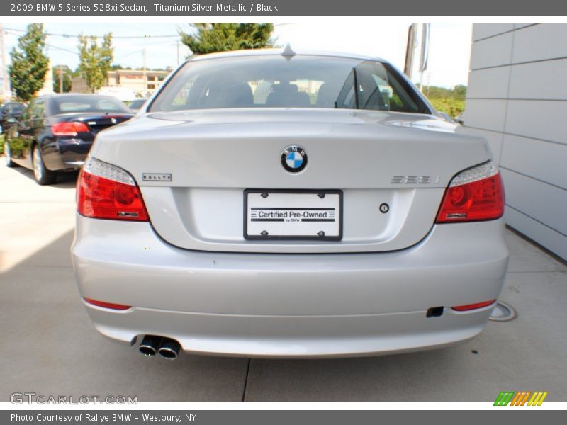 Titanium Silver Metallic / Black 2009 BMW 5 Series 528xi Sedan