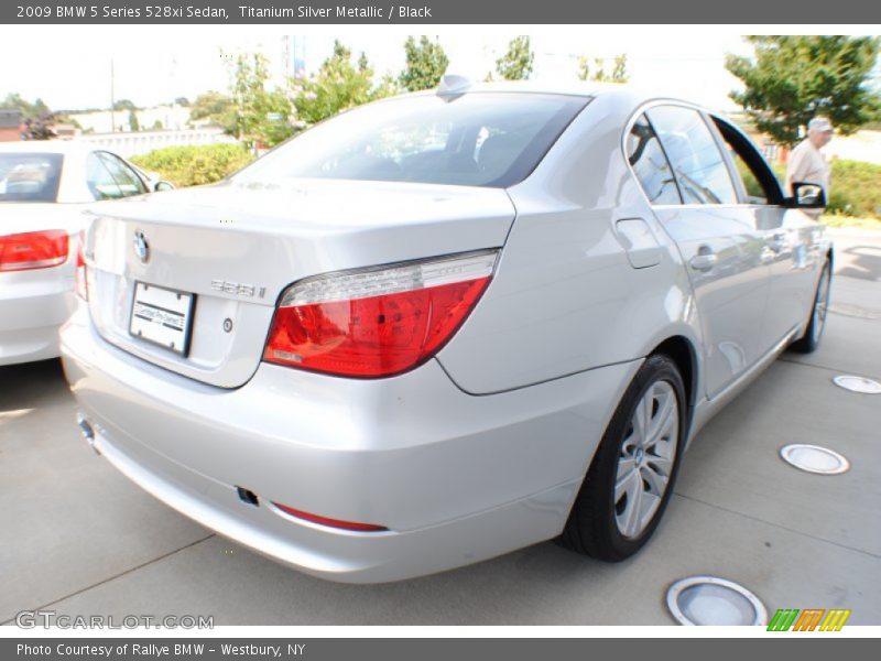 Titanium Silver Metallic / Black 2009 BMW 5 Series 528xi Sedan