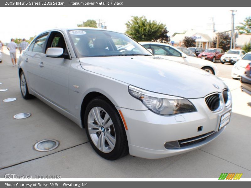 Titanium Silver Metallic / Black 2009 BMW 5 Series 528xi Sedan
