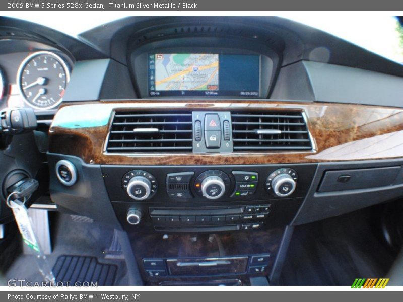 Titanium Silver Metallic / Black 2009 BMW 5 Series 528xi Sedan