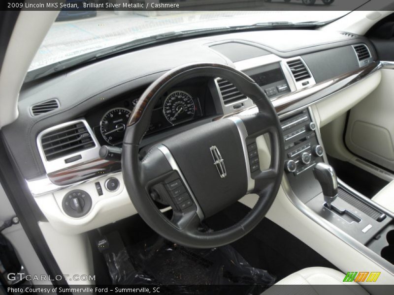 Brilliant Silver Metallic / Cashmere 2009 Lincoln MKS Sedan