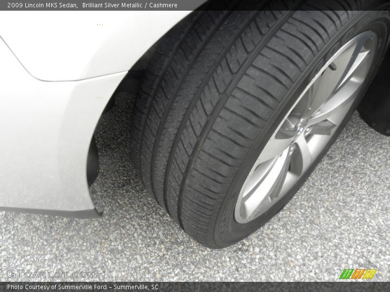 Brilliant Silver Metallic / Cashmere 2009 Lincoln MKS Sedan