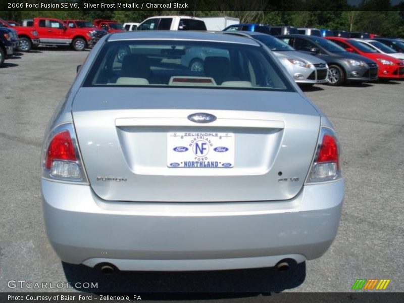 Silver Frost Metallic / Charcoal Black 2006 Ford Fusion SE V6