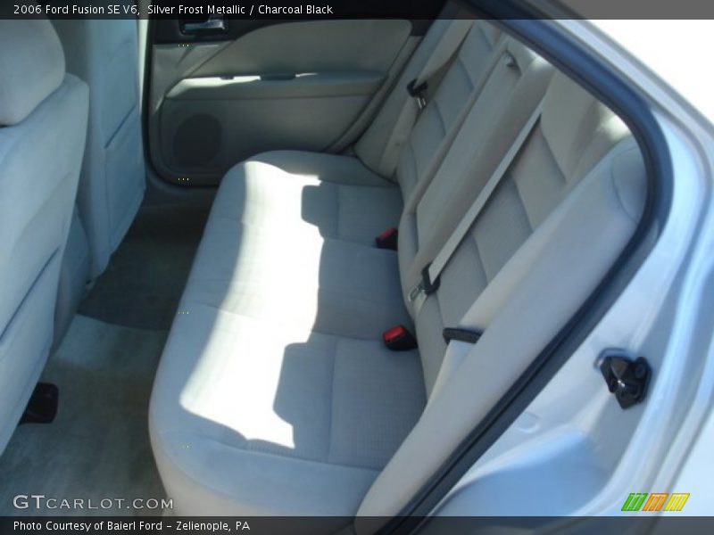 Silver Frost Metallic / Charcoal Black 2006 Ford Fusion SE V6