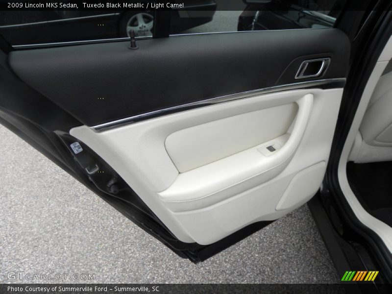 Tuxedo Black Metallic / Light Camel 2009 Lincoln MKS Sedan