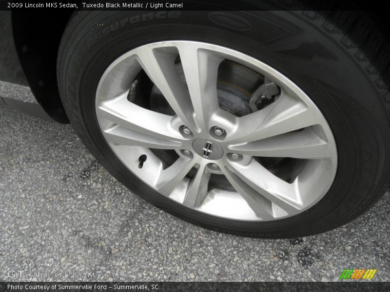 Tuxedo Black Metallic / Light Camel 2009 Lincoln MKS Sedan