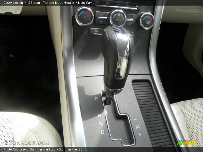 Tuxedo Black Metallic / Light Camel 2009 Lincoln MKS Sedan