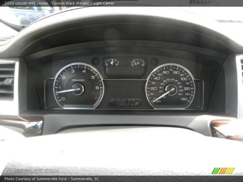 Tuxedo Black Metallic / Light Camel 2009 Lincoln MKS Sedan