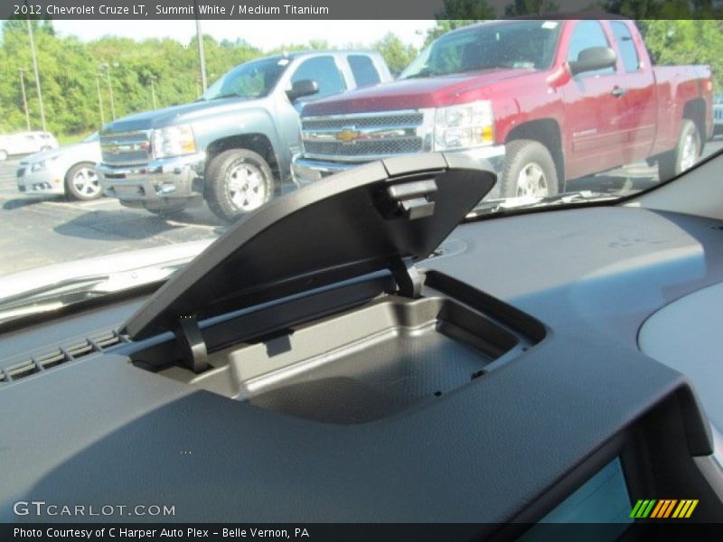 Summit White / Medium Titanium 2012 Chevrolet Cruze LT
