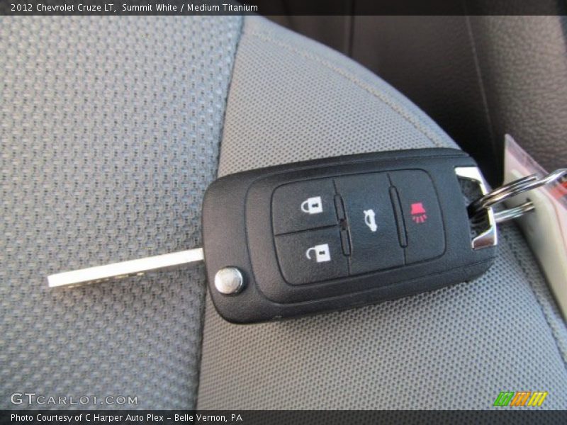 Summit White / Medium Titanium 2012 Chevrolet Cruze LT