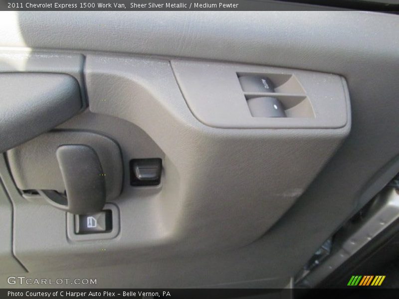 Sheer Silver Metallic / Medium Pewter 2011 Chevrolet Express 1500 Work Van