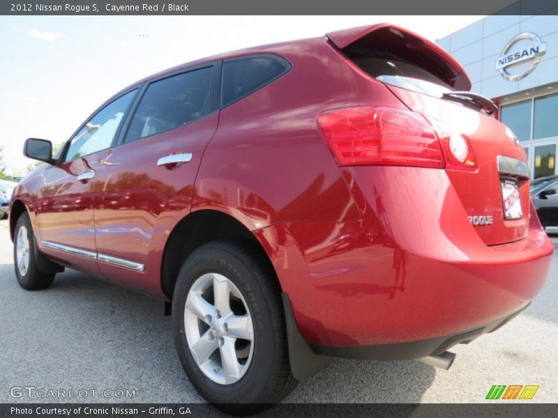 Cayenne Red / Black 2012 Nissan Rogue S