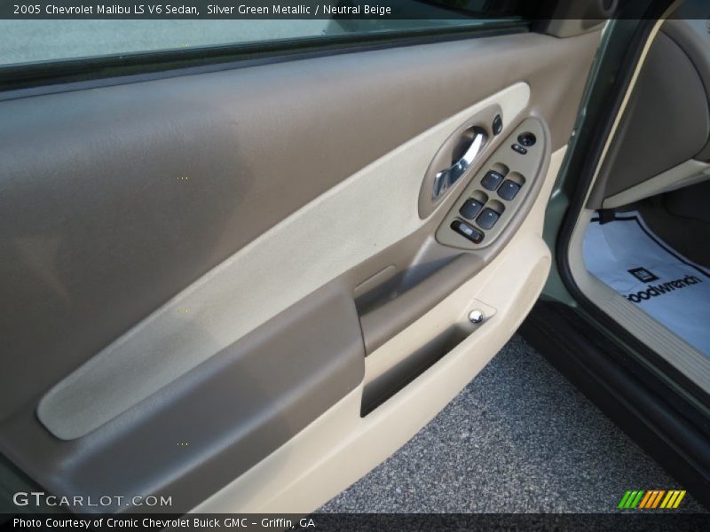 Silver Green Metallic / Neutral Beige 2005 Chevrolet Malibu LS V6 Sedan