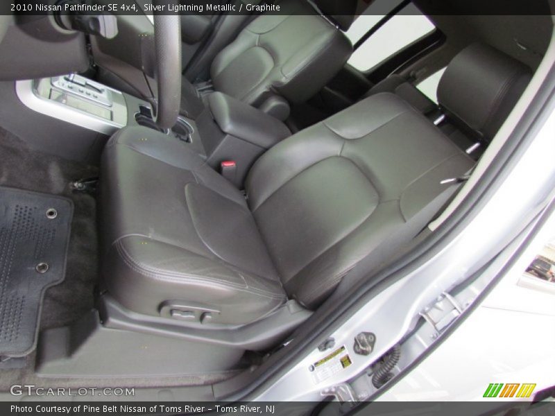 Silver Lightning Metallic / Graphite 2010 Nissan Pathfinder SE 4x4