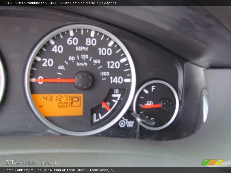 Silver Lightning Metallic / Graphite 2010 Nissan Pathfinder SE 4x4