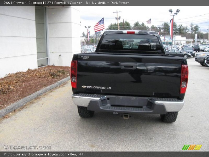 Black / Medium Dark Pewter 2004 Chevrolet Colorado LS Z71 Extended Cab 4x4