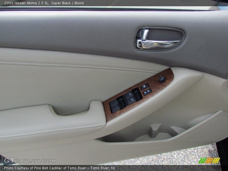 Super Black / Blond 2009 Nissan Altima 2.5 SL