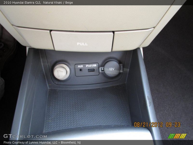 Natural Khaki / Beige 2010 Hyundai Elantra GLS