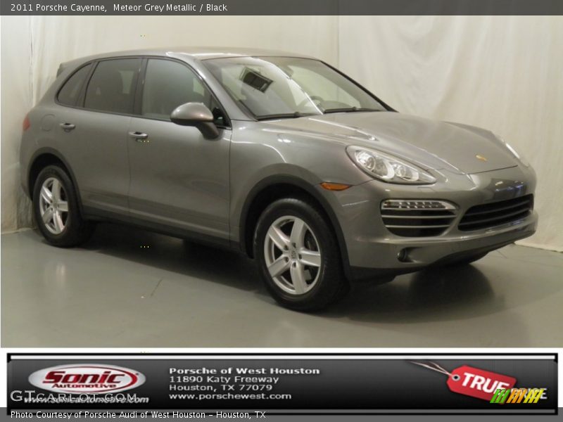 Meteor Grey Metallic / Black 2011 Porsche Cayenne