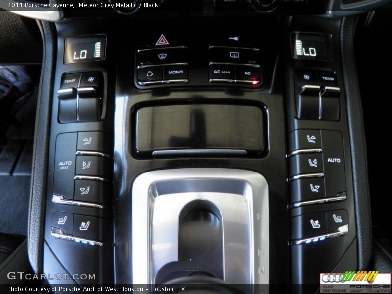 Meteor Grey Metallic / Black 2011 Porsche Cayenne