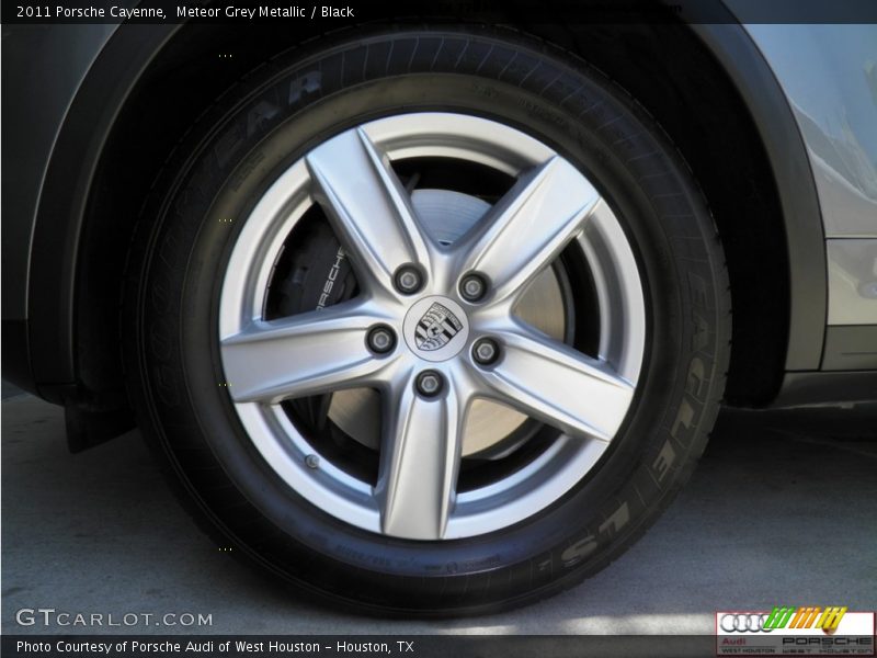 Meteor Grey Metallic / Black 2011 Porsche Cayenne