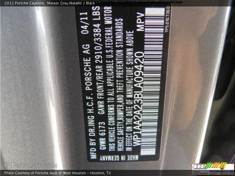 Meteor Grey Metallic / Black 2011 Porsche Cayenne