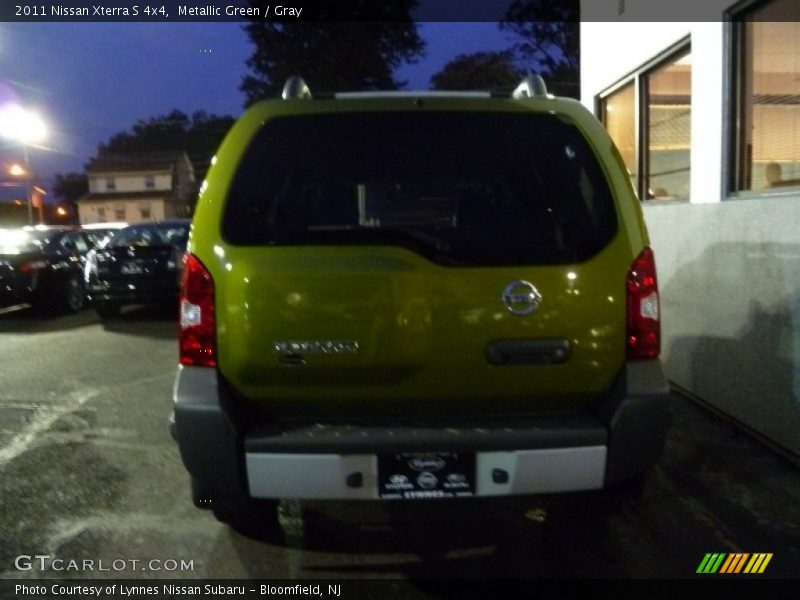 Metallic Green / Gray 2011 Nissan Xterra S 4x4