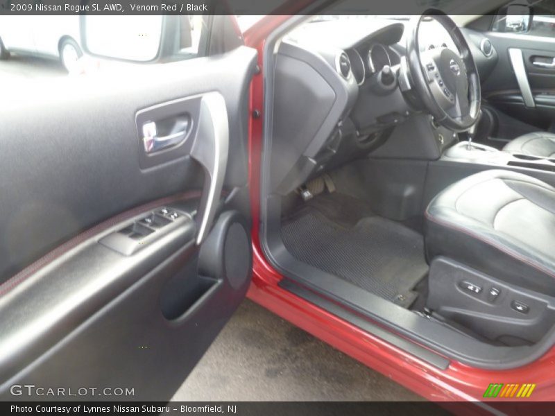 Venom Red / Black 2009 Nissan Rogue SL AWD
