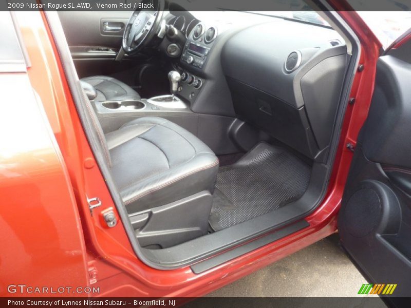 Venom Red / Black 2009 Nissan Rogue SL AWD