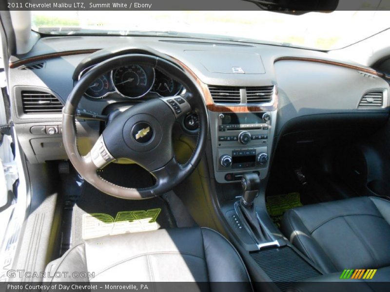 Summit White / Ebony 2011 Chevrolet Malibu LTZ
