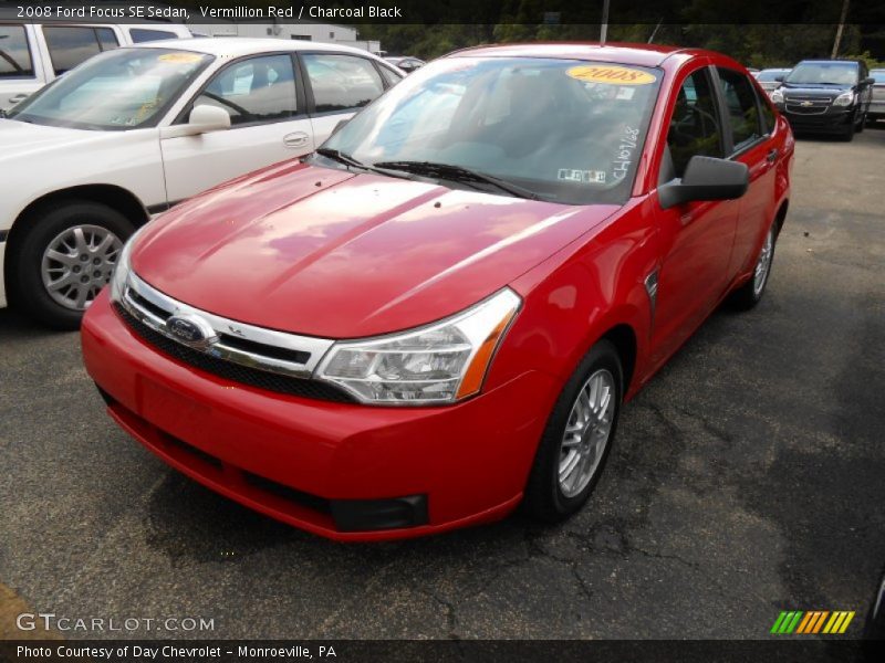Vermillion Red / Charcoal Black 2008 Ford Focus SE Sedan
