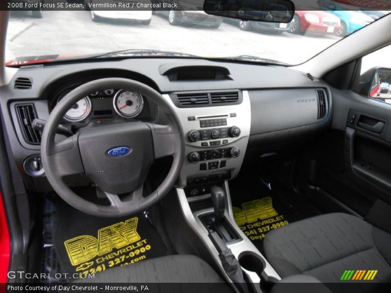 Vermillion Red / Charcoal Black 2008 Ford Focus SE Sedan