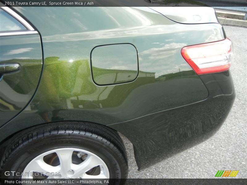 Spruce Green Mica / Ash 2011 Toyota Camry LE