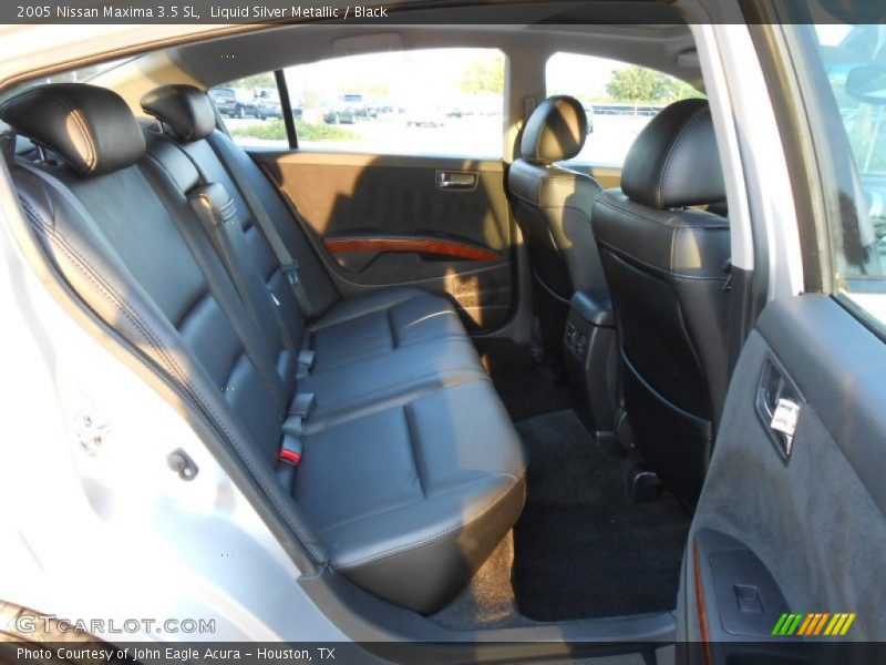 Liquid Silver Metallic / Black 2005 Nissan Maxima 3.5 SL
