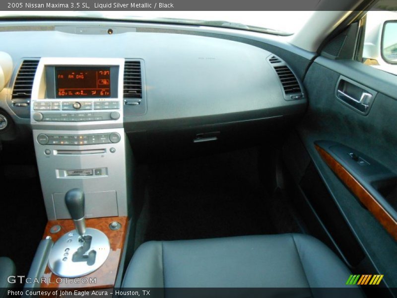 Liquid Silver Metallic / Black 2005 Nissan Maxima 3.5 SL
