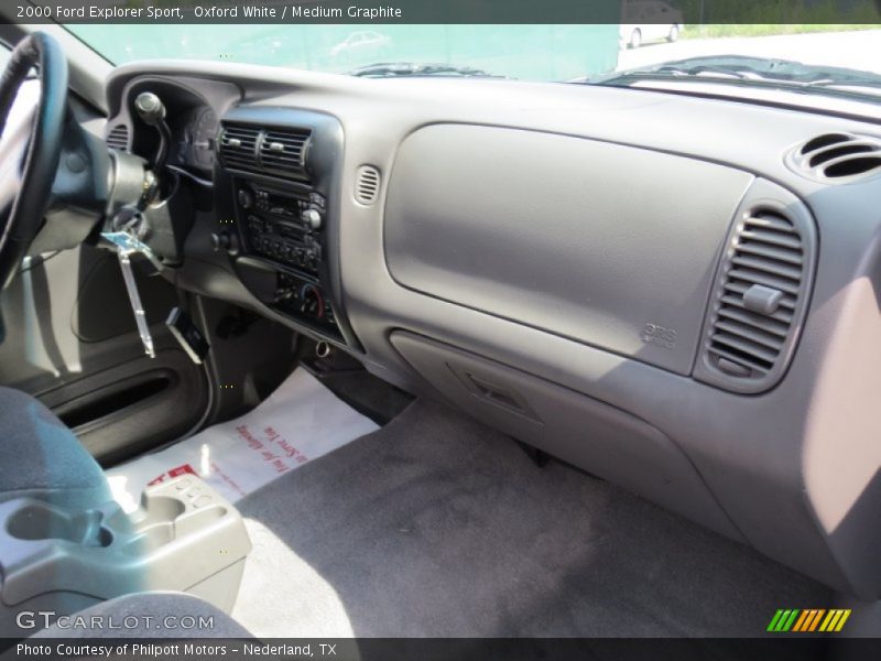 Oxford White / Medium Graphite 2000 Ford Explorer Sport