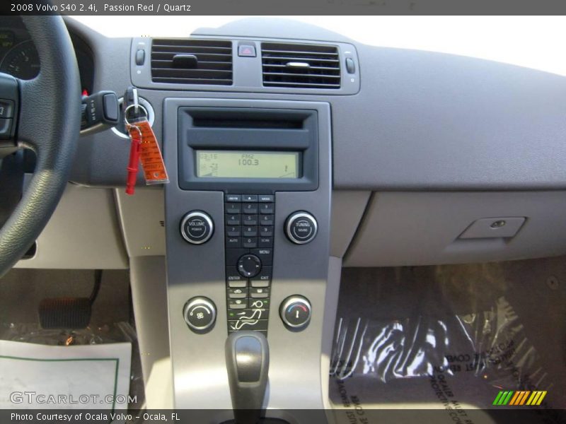 Passion Red / Quartz 2008 Volvo S40 2.4i