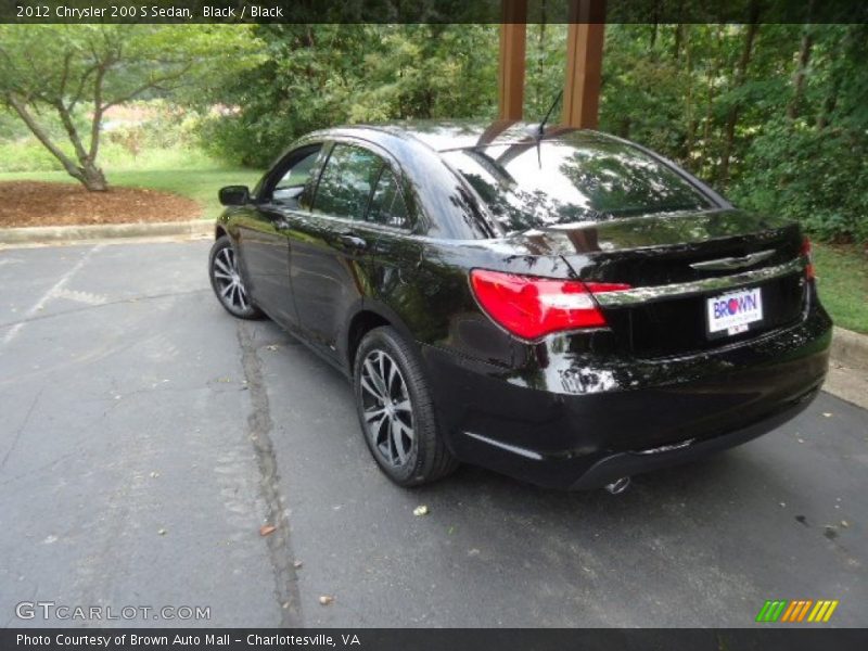 Black / Black 2012 Chrysler 200 S Sedan