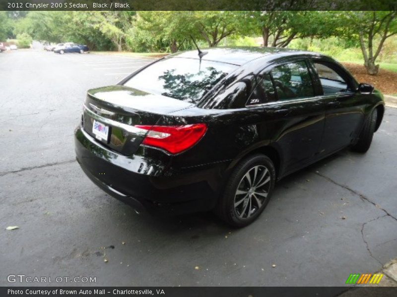 Black / Black 2012 Chrysler 200 S Sedan