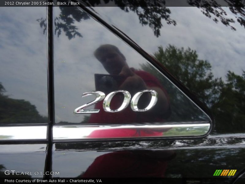 Black / Black 2012 Chrysler 200 S Sedan