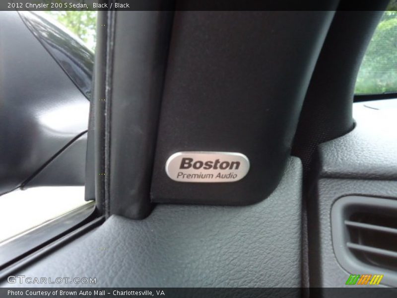 Black / Black 2012 Chrysler 200 S Sedan