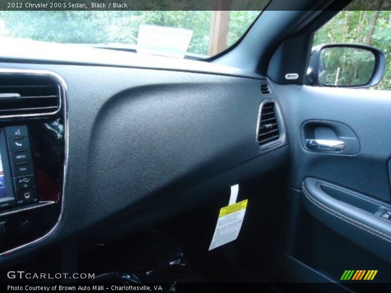 Black / Black 2012 Chrysler 200 S Sedan