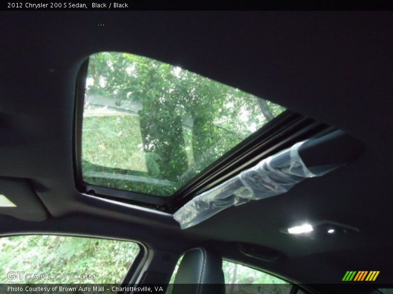 Black / Black 2012 Chrysler 200 S Sedan