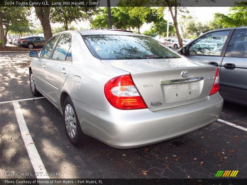 Lunar Mist Metallic / Stone 2004 Toyota Camry XLE