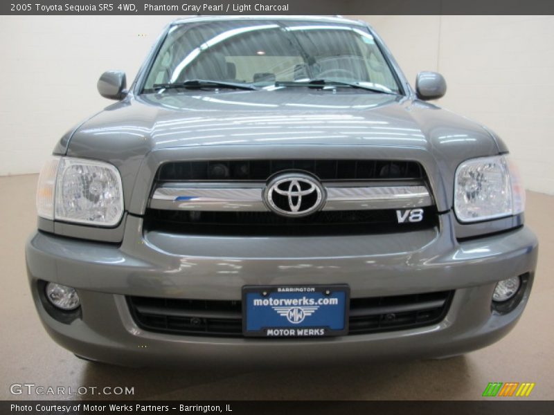 Phantom Gray Pearl / Light Charcoal 2005 Toyota Sequoia SR5 4WD