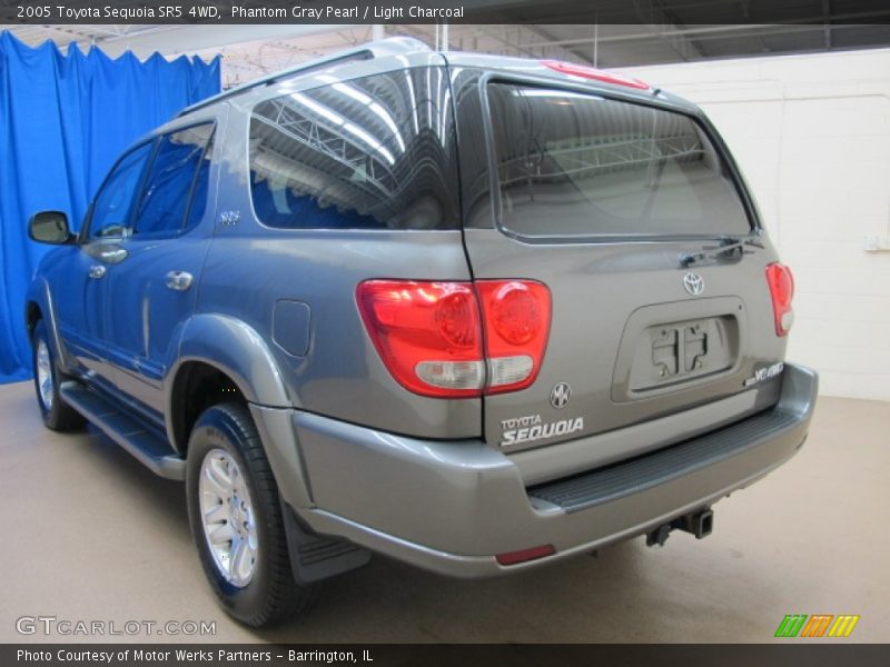 Phantom Gray Pearl / Light Charcoal 2005 Toyota Sequoia SR5 4WD