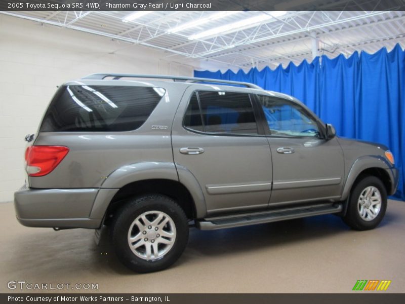 Phantom Gray Pearl / Light Charcoal 2005 Toyota Sequoia SR5 4WD